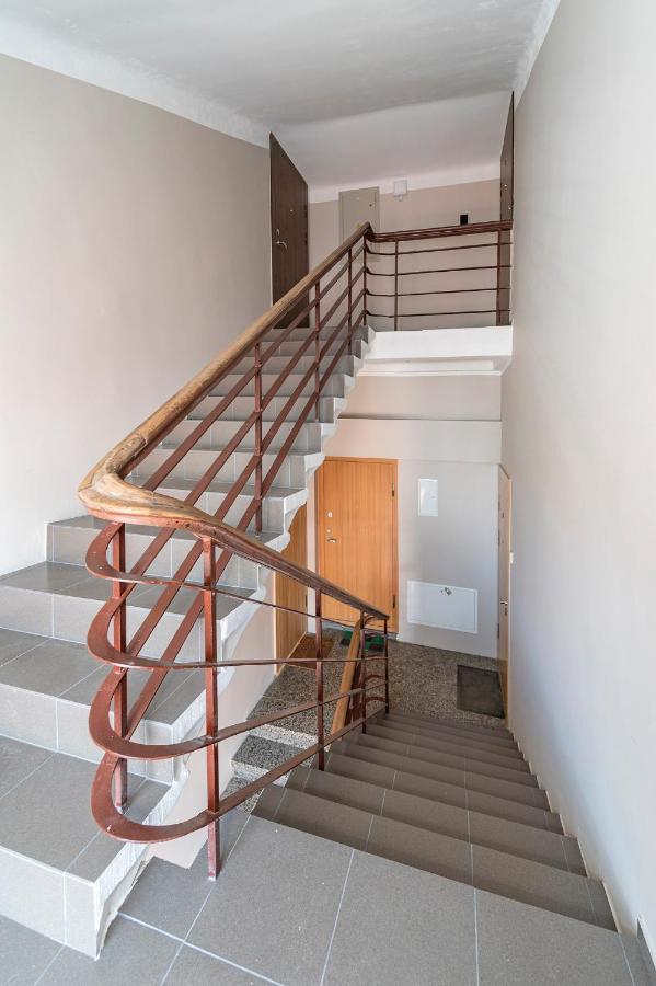 White 1 Bd Old Town Apartment By Hostlovers Kaunas Exterior foto